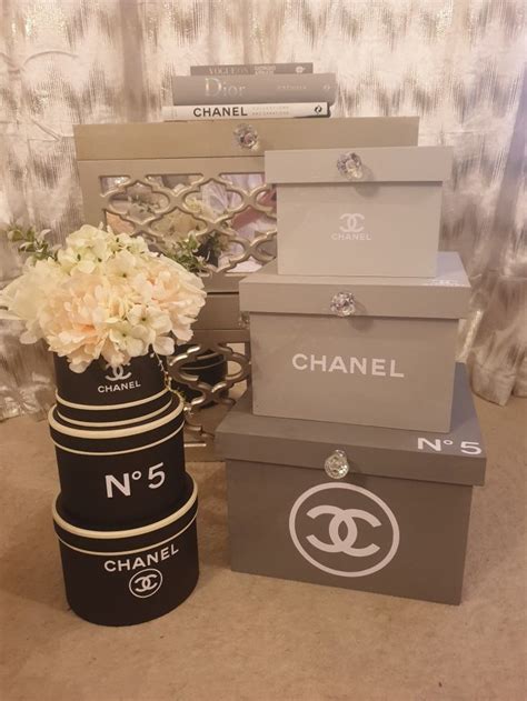 chanel deko box|chanel the art of detail.